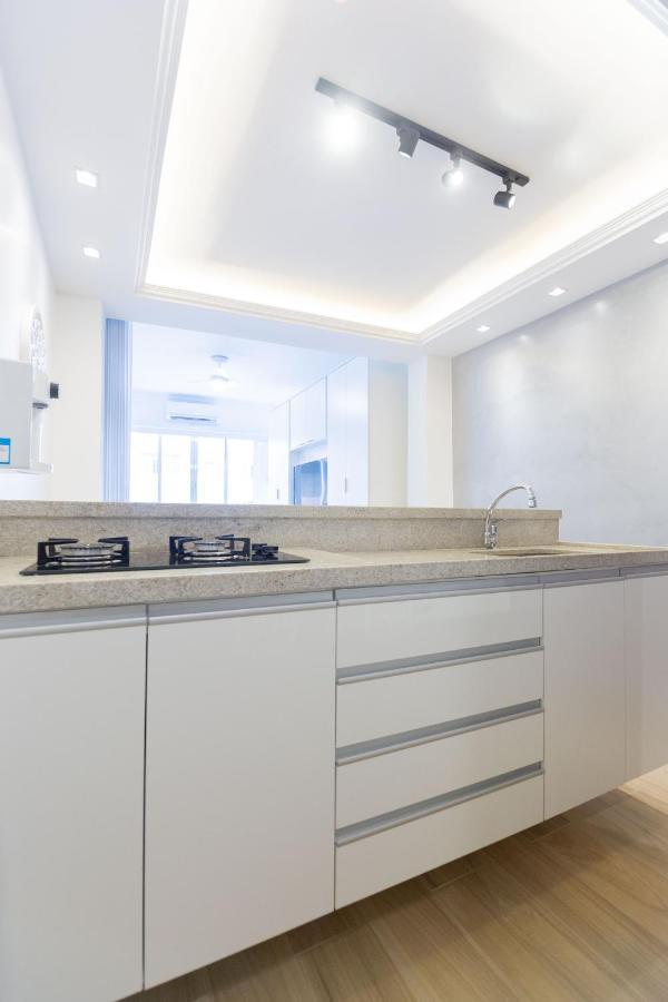 Apartamento Alaska Copacabana Rio de Janeiro